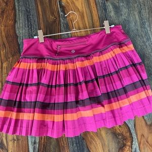 Lululemon pleated skirt size 8